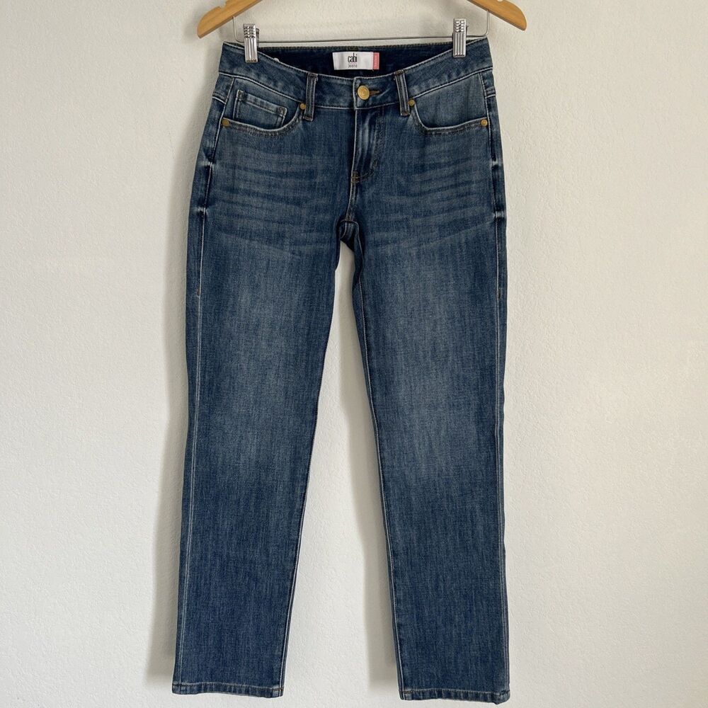 Cabi Harlow Jean #6492 Medium Wash Blue Denim Cropped Straight Leg Jeans Sz 00